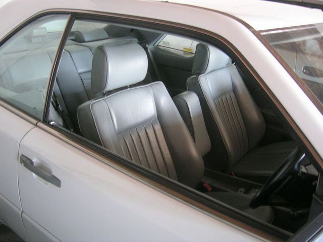 Mercedes-Benz 300ce